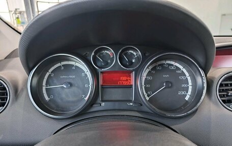 Peugeot 308 II, 2010 год, 395 000 рублей, 13 фотография