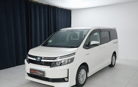 Toyota Voxy III, 2015 год, 1 755 000 рублей, 3 фотография