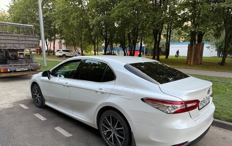 Toyota Camry, 2021 год, 3 700 000 рублей, 5 фотография