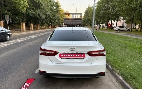 Toyota Camry, 2021 год, 3 700 000 рублей, 4 фотография