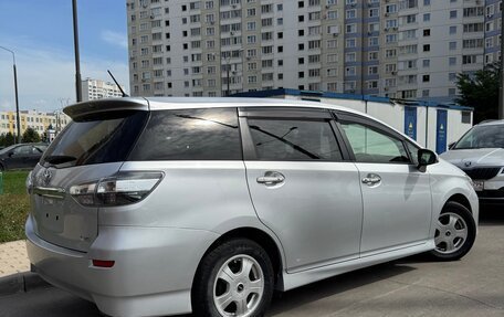 Toyota Wish II, 2013 год, 1 550 000 рублей, 2 фотография