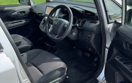 Toyota Wish II, 2013 год, 1 550 000 рублей, 10 фотография