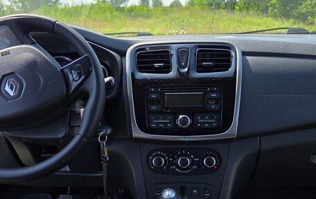 Renault Logan II, 2015 год, 590 000 рублей, 9 фотография