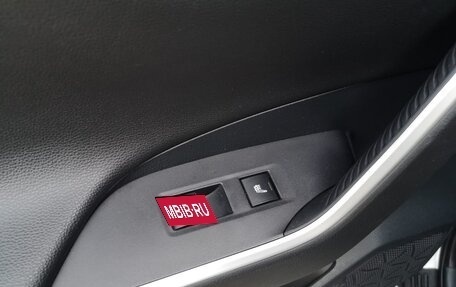 Toyota RAV4, 2020 год, 3 100 000 рублей, 10 фотография