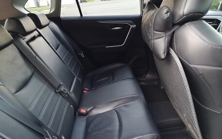 Toyota RAV4, 2020 год, 3 100 000 рублей, 20 фотография