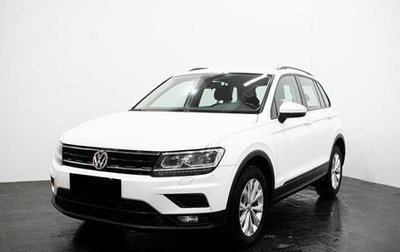 Volkswagen Tiguan II, 2020 год, 2 399 000 рублей, 1 фотография