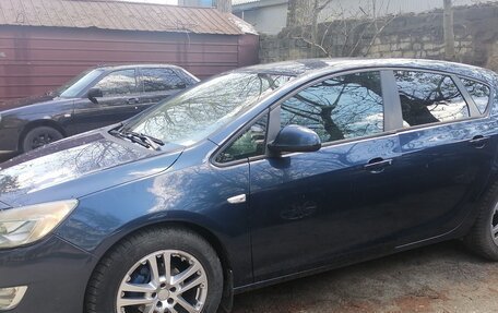 Opel Astra J, 2012 год, 750 000 рублей, 3 фотография