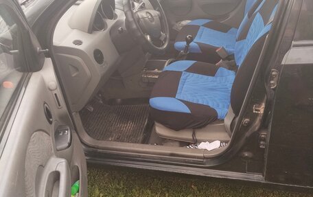 Chevrolet Aveo III, 2004 год, 200 000 рублей, 4 фотография