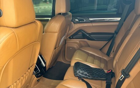 Porsche Cayenne III, 2012 год, 2 100 000 рублей, 10 фотография