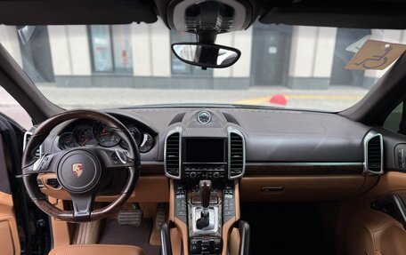 Porsche Cayenne III, 2012 год, 2 100 000 рублей, 8 фотография
