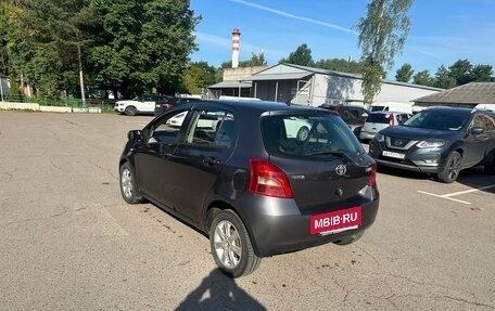 Toyota Yaris III рестайлинг, 2008 год, 460 000 рублей, 11 фотография