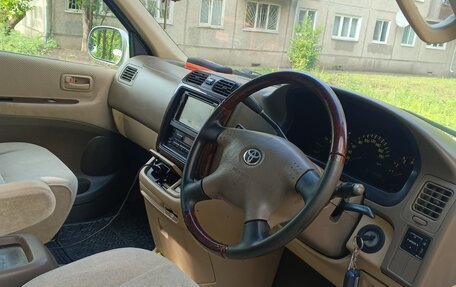 Toyota Grand HiAce I, 2000 год, 870 000 рублей, 8 фотография