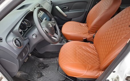 Renault Logan II, 2019 год, 749 000 рублей, 17 фотография
