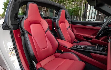 Porsche 911, 2025 год, 30 990 000 рублей, 26 фотография