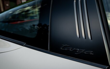 Porsche 911, 2025 год, 30 990 000 рублей, 20 фотография