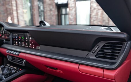 Porsche 911, 2025 год, 30 990 000 рублей, 27 фотография