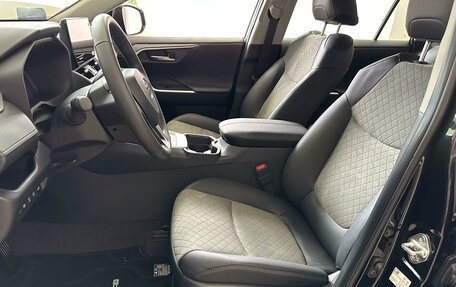 Toyota RAV4, 2025 год, 3 950 000 рублей, 22 фотография