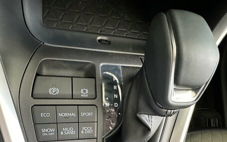 Toyota RAV4, 2025 год, 3 950 000 рублей, 18 фотография