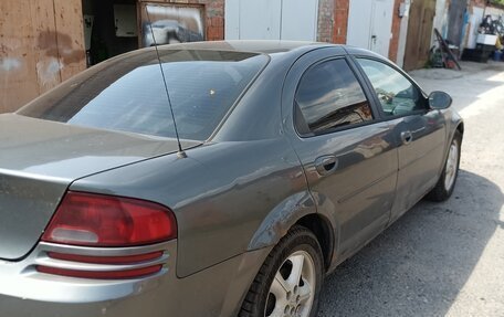 Dodge Stratus II, 2004 год, 200 000 рублей, 9 фотография