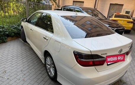 Toyota Camry, 2015 год, 1 580 000 рублей, 6 фотография