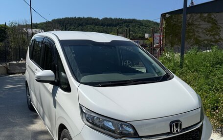 Honda Freed II, 2020 год, 1 770 000 рублей, 3 фотография