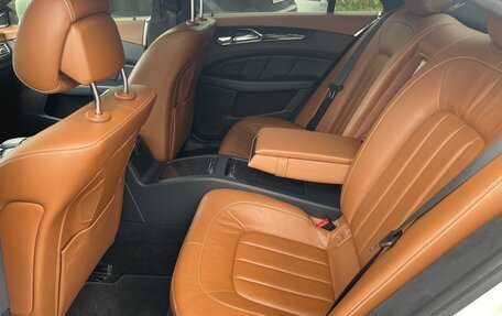 Mercedes-Benz CLS, 2015 год, 3 000 000 рублей, 11 фотография
