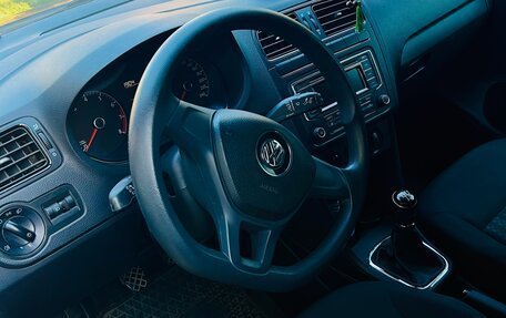 Volkswagen Polo VI (EU Market), 2018 год, 890 000 рублей, 11 фотография