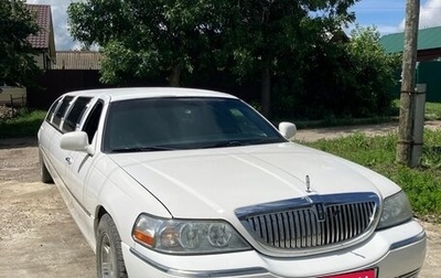 Lincoln Town Car III рестайлинг, 2003 год, 500 000 рублей, 1 фотография