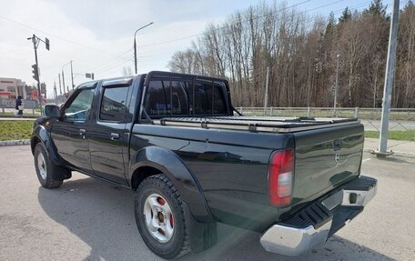 Nissan NP300, 2010 год, 990 000 рублей, 9 фотография