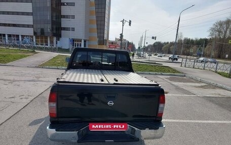 Nissan NP300, 2010 год, 990 000 рублей, 11 фотография