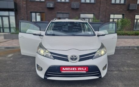 Toyota Verso I, 2013 год, 1 490 000 рублей, 6 фотография