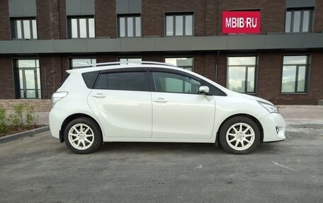 Toyota Verso I, 2013 год, 1 490 000 рублей, 12 фотография