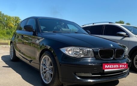 BMW 1 серия, 2011 год, 1 400 000 рублей, 8 фотография