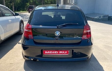 BMW 1 серия, 2011 год, 1 400 000 рублей, 7 фотография