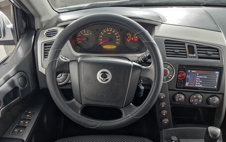 SsangYong Kyron I, 2012 год, 817 000 рублей, 15 фотография