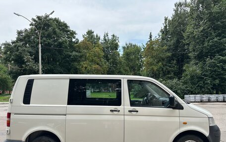 Volkswagen Transporter T5 рестайлинг, 2005 год, 910 000 рублей, 4 фотография
