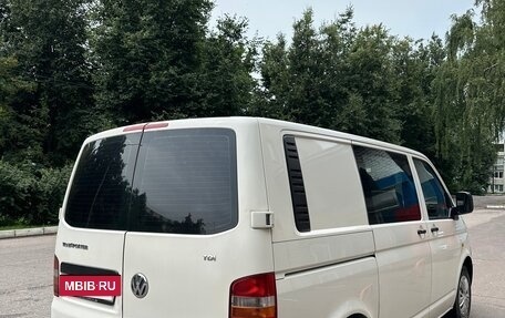 Volkswagen Transporter T5 рестайлинг, 2005 год, 910 000 рублей, 5 фотография