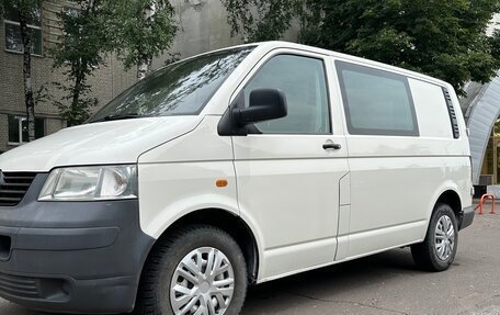 Volkswagen Transporter T5 рестайлинг, 2005 год, 910 000 рублей, 8 фотография