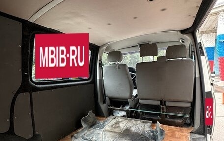 Volkswagen Transporter T5 рестайлинг, 2005 год, 910 000 рублей, 13 фотография
