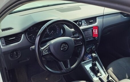 Skoda Octavia, 2016 год, 1 670 000 рублей, 8 фотография
