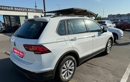 Volkswagen Tiguan II, 2021 год, 2 200 000 рублей, 3 фотография