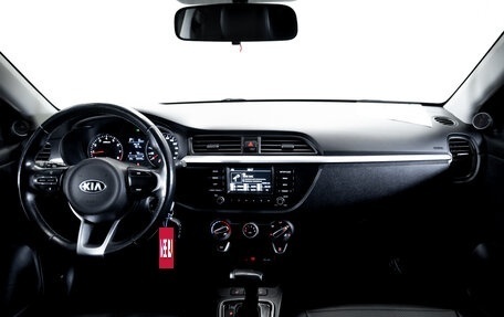 KIA Rio IV, 2017 год, 1 295 000 рублей, 12 фотография