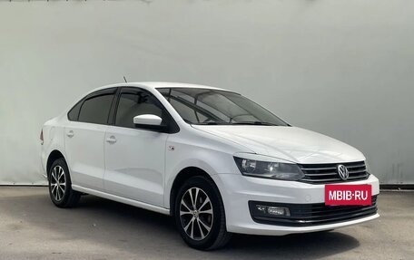 Volkswagen Polo VI (EU Market), 2016 год, 890 000 рублей, 2 фотография