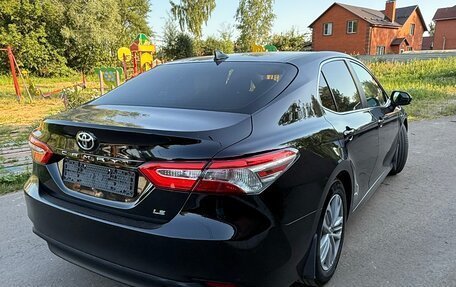 Toyota Camry, 2019 год, 2 350 000 рублей, 3 фотография