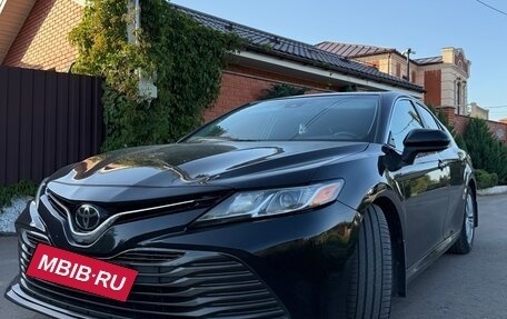Toyota Camry, 2019 год, 2 350 000 рублей, 2 фотография