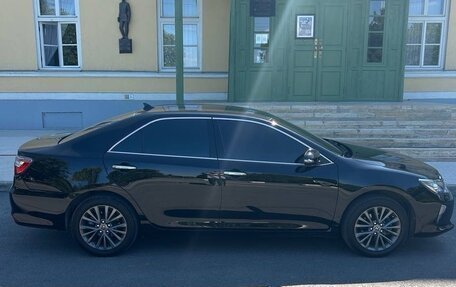 Toyota Camry, 2016 год, 2 300 000 рублей, 4 фотография
