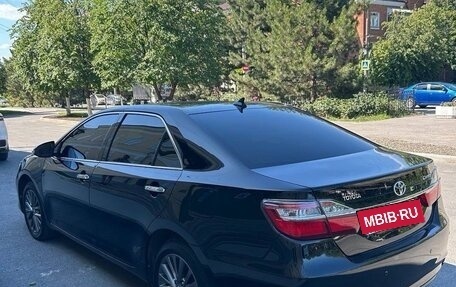 Toyota Camry, 2016 год, 2 300 000 рублей, 2 фотография
