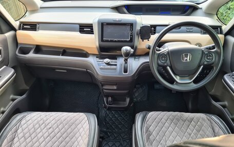 Honda Freed II, 2019 год, 1 849 000 рублей, 13 фотография