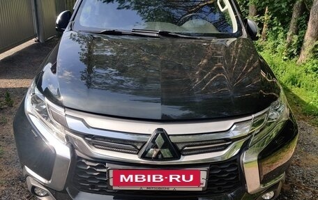Mitsubishi Pajero Sport III рестайлинг, 2017 год, 2 970 000 рублей, 8 фотография