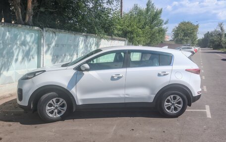 KIA Sportage IV рестайлинг, 2018 год, 1 780 000 рублей, 2 фотография